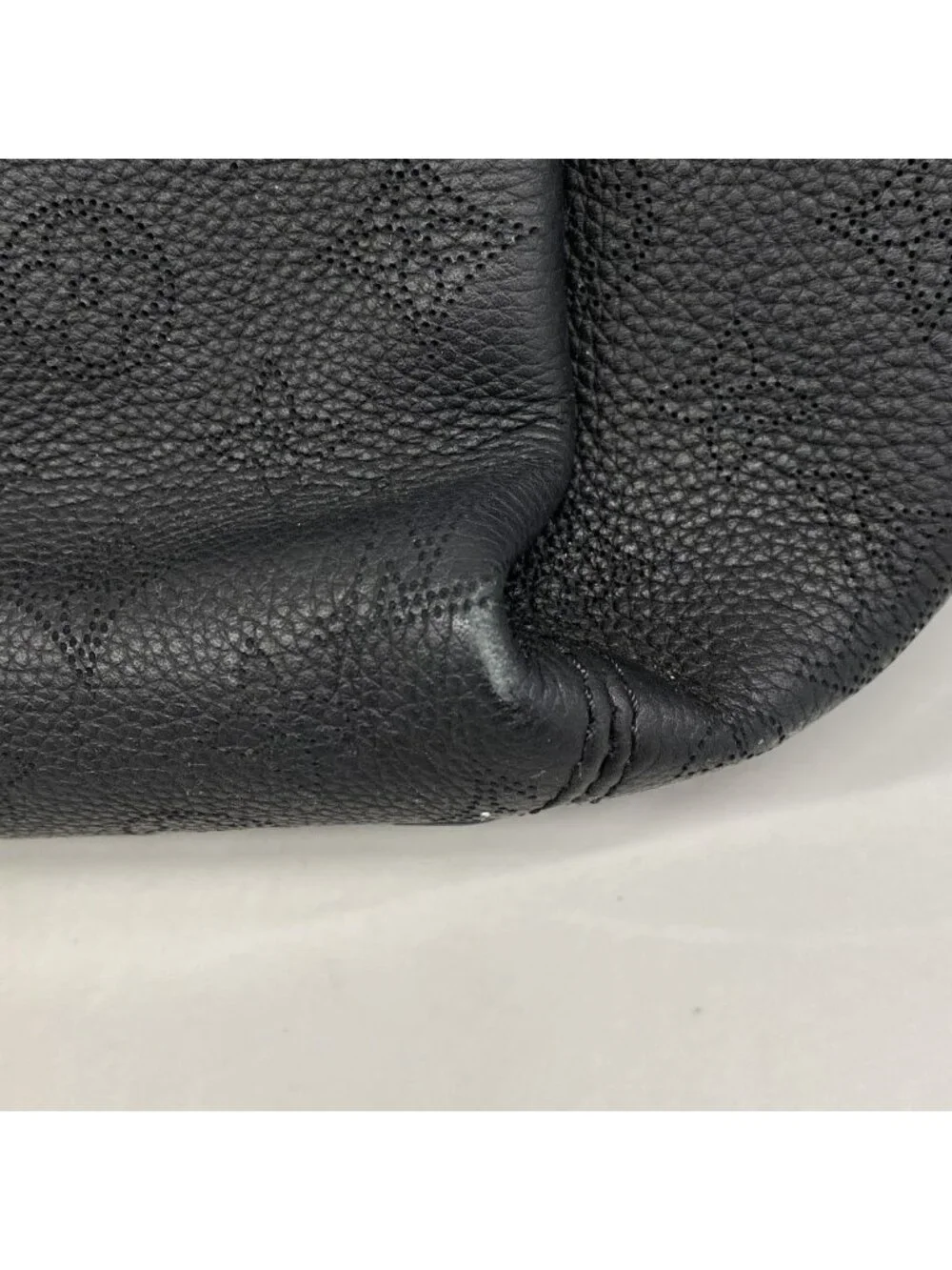 Louis Vuitton Handbag Mahina Babylon PM Noir